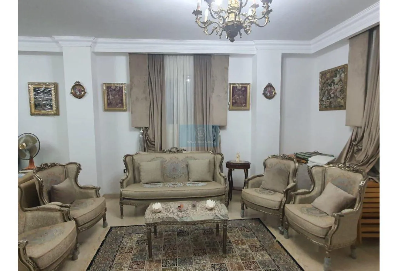 Sale in 5th Settlement Compounds: Penthouse  For sale 180m+100m terrace+200m roof