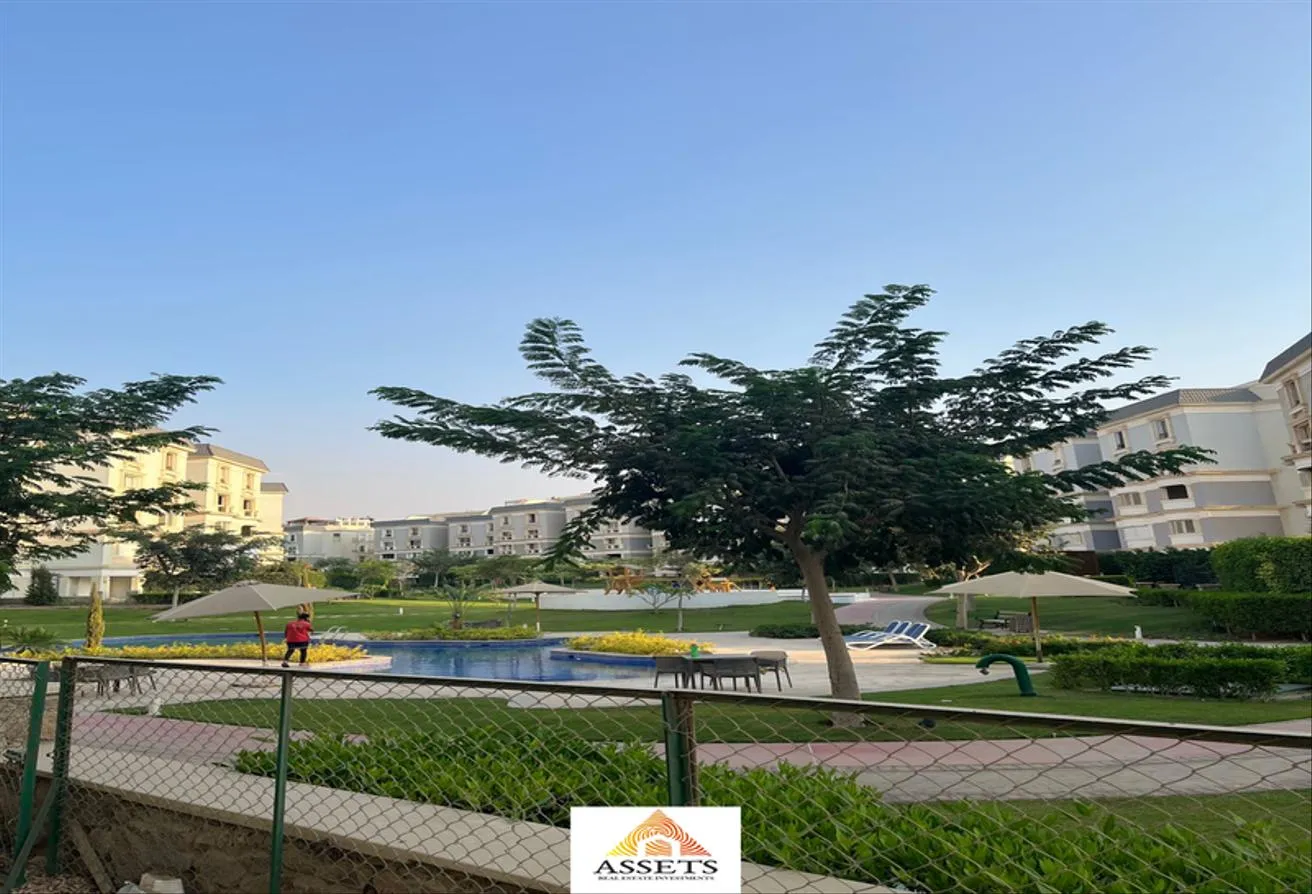 Sale in Mountain View Hyde Park: Two connected twinhouses in M.V Hydepark RTM