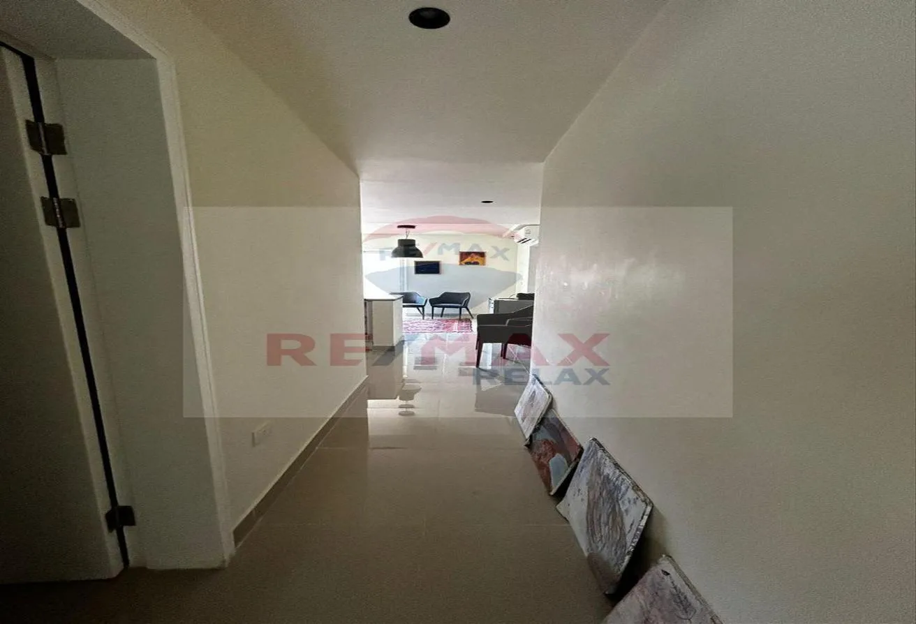 Gallery Image 25