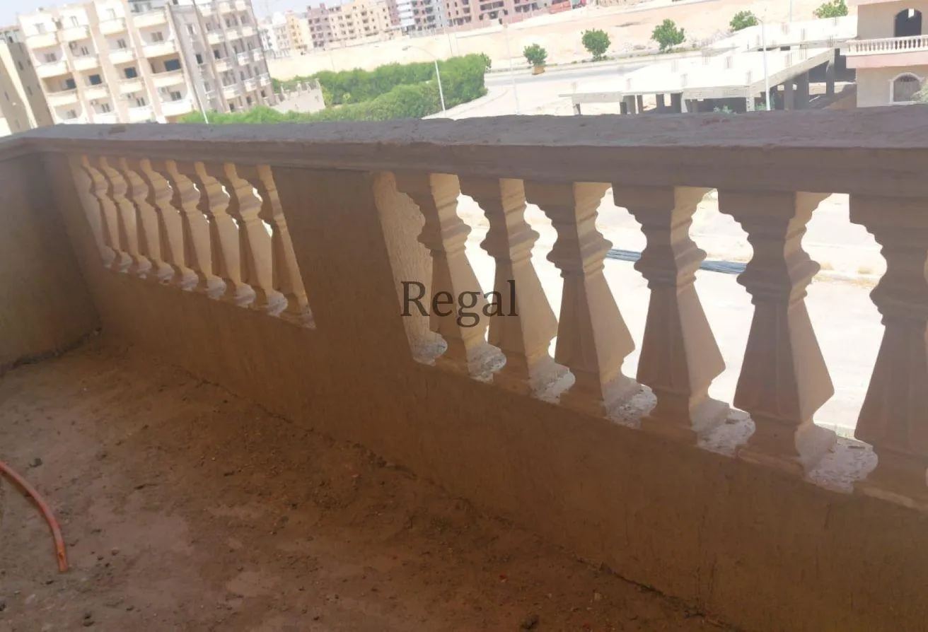 Sale in Al Hosary: امتلك شقه ب لوكيشن مميز ب 6 اكتوبر