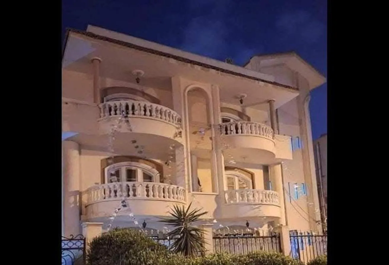 Sale in District 4: فيلا للبيع لوكيشن مميز بالقرب من محكمة القاهرة