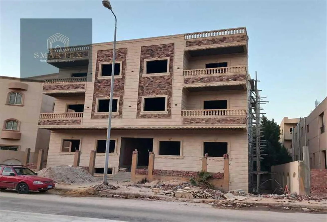 Sale in 1st Neighborhood: Apartment 215 m next to the French University