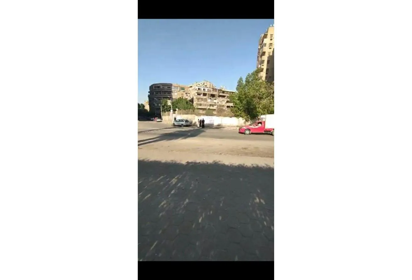 Sale in Abd Al Aziz Aal Seoud St.: للبيع ارض تصلح استثمار عقاري بحي المنيل القاهره