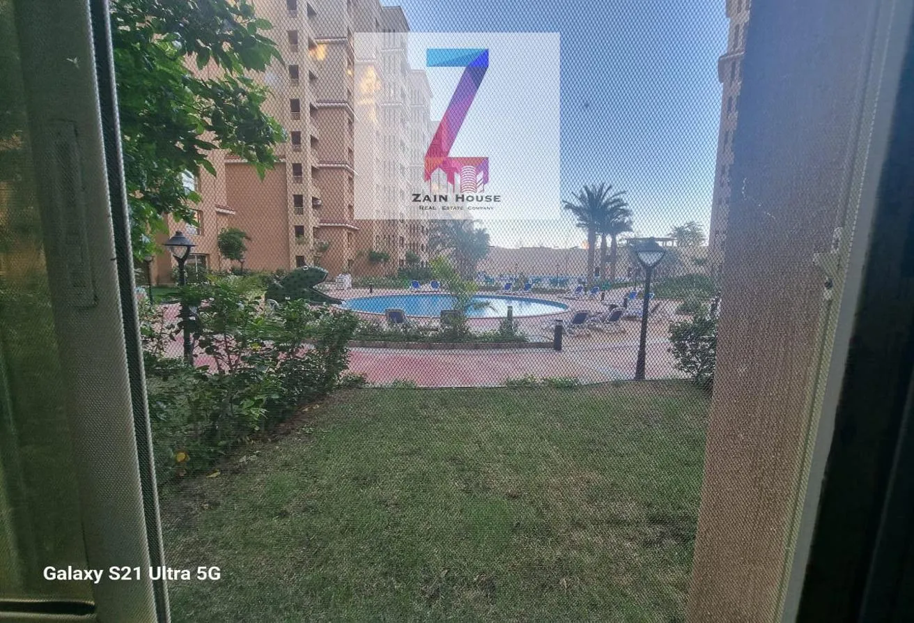 البيع في اكوا فيو: للبيع شاليه ارضي بجاردن فيو حمام سباحه 