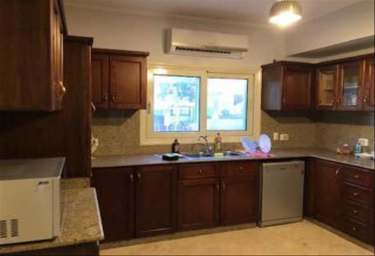 Gallery Image 12