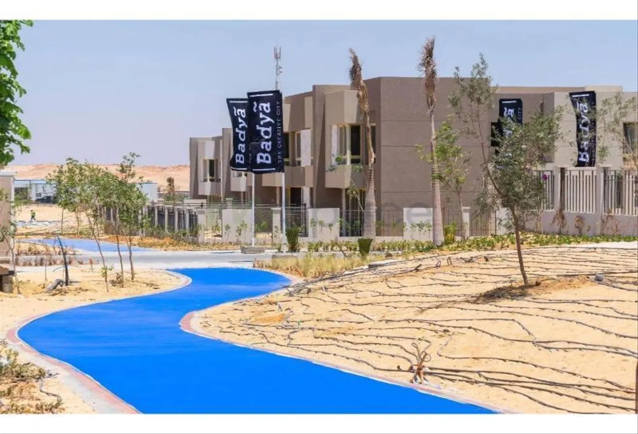 Sale in Badya Palm Hills: بنتاهوس فى بادية متشطبة تقسيط على 12 سنة