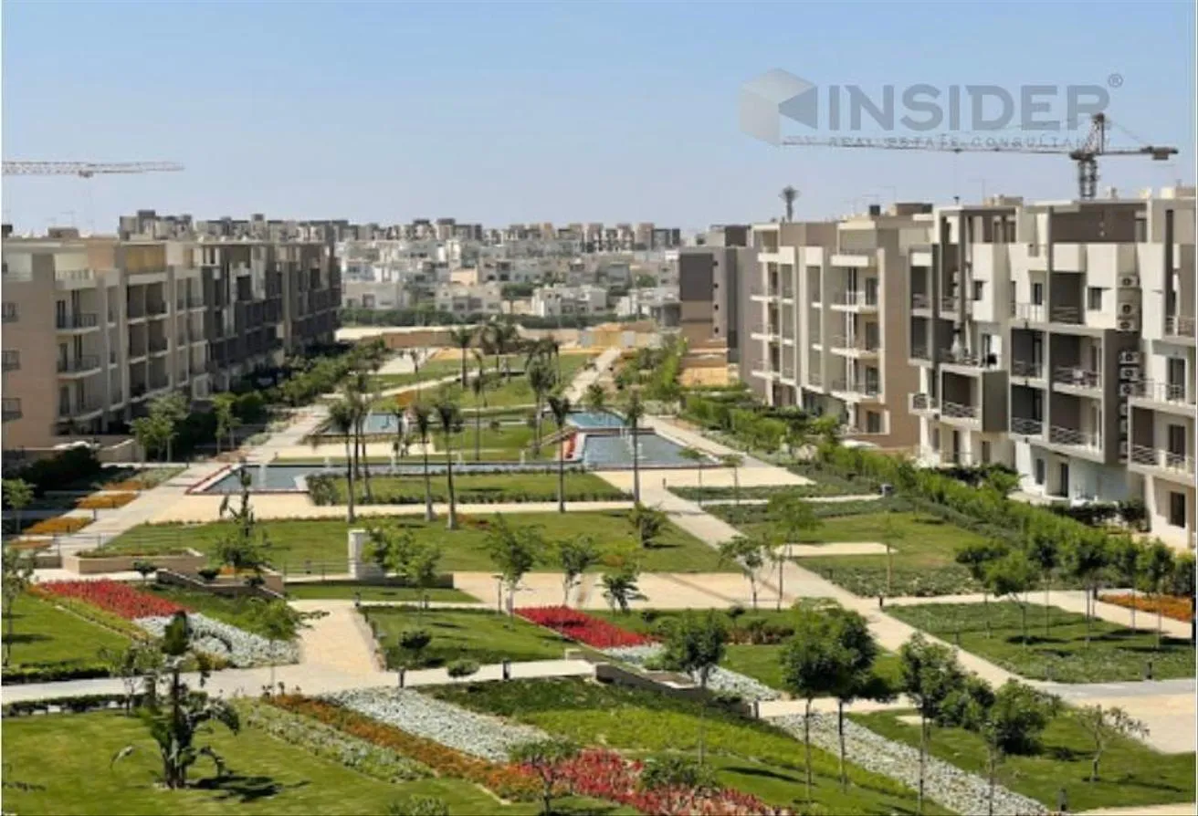 Sale in Moon Residences: Town house corner for sale in fifth square