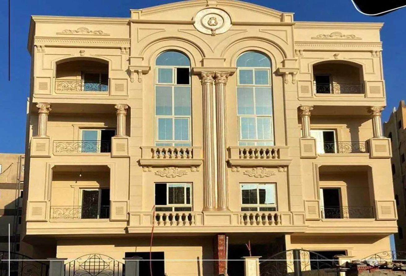 Sale in 1st Neighborhood: روف امامي لقطة للبيع سوبر لوكس