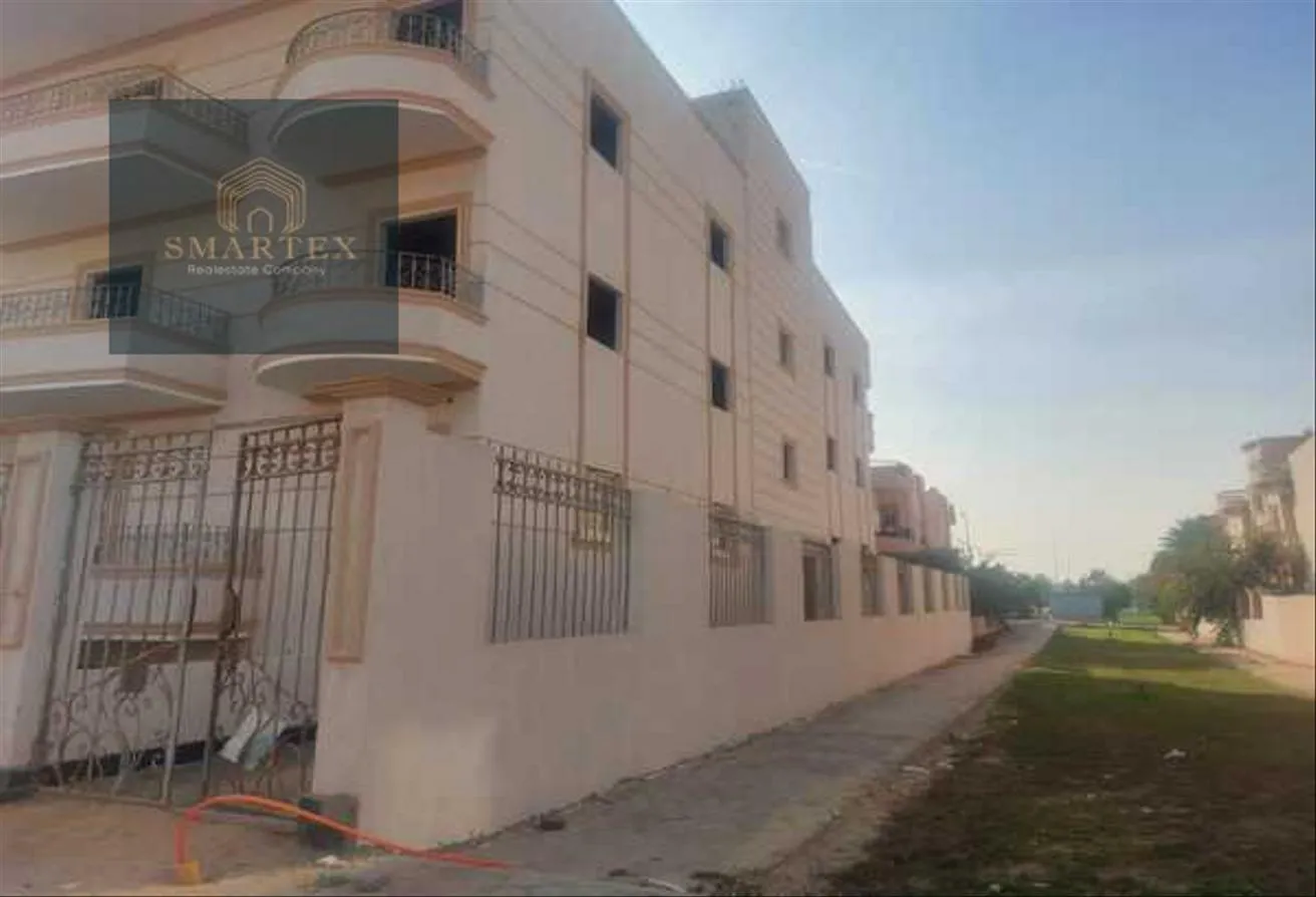 Sale in 3rd Neighborhood: Apartment  in villa 230m view garden