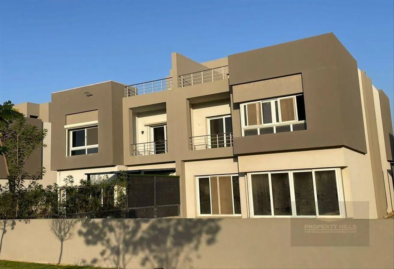 Sale in Etapa: Ready to move Villa now in Zayed 8Yrs installments