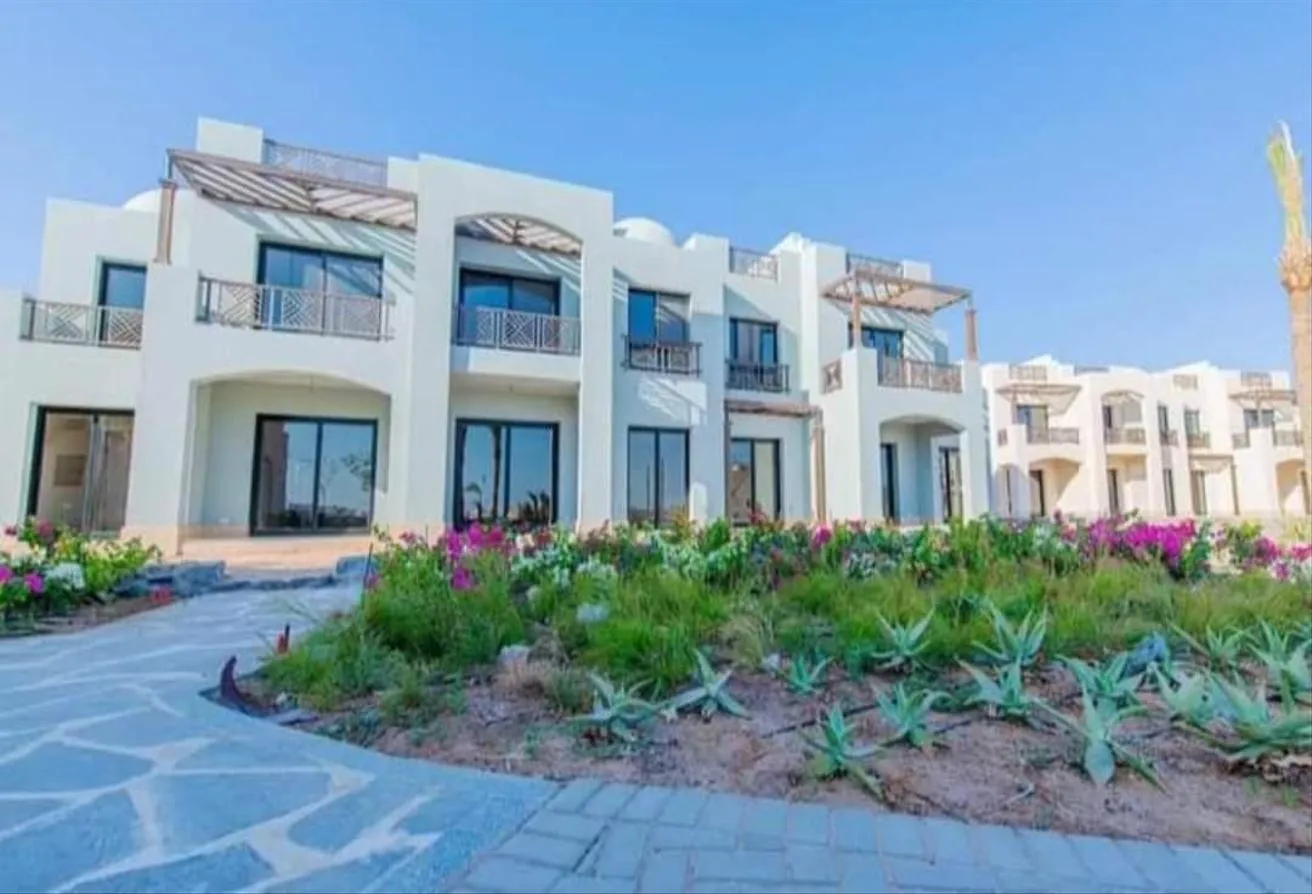 Sale in Makadi: Twin house for sale in makadi heights Hurghada