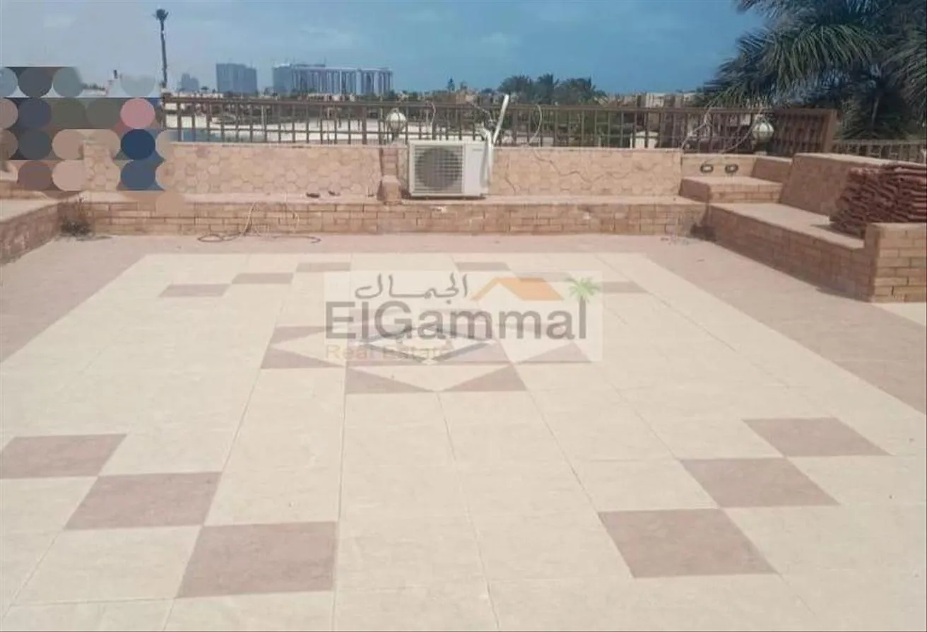 Sale in Marina 5: Villa for sale in Marine 5, first row, lagoon