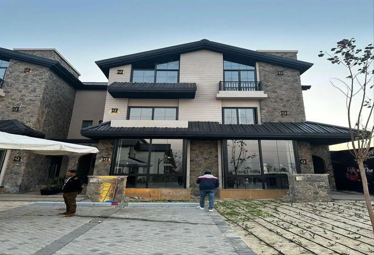 Sale in The MarQ: Townhouse 230m Villa for RTM in The MarQ New Cairo