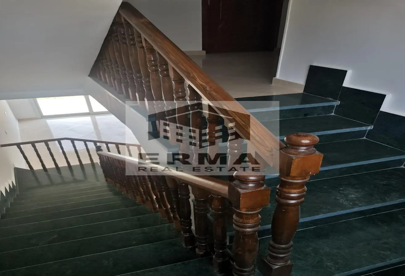 Gallery Image 16
