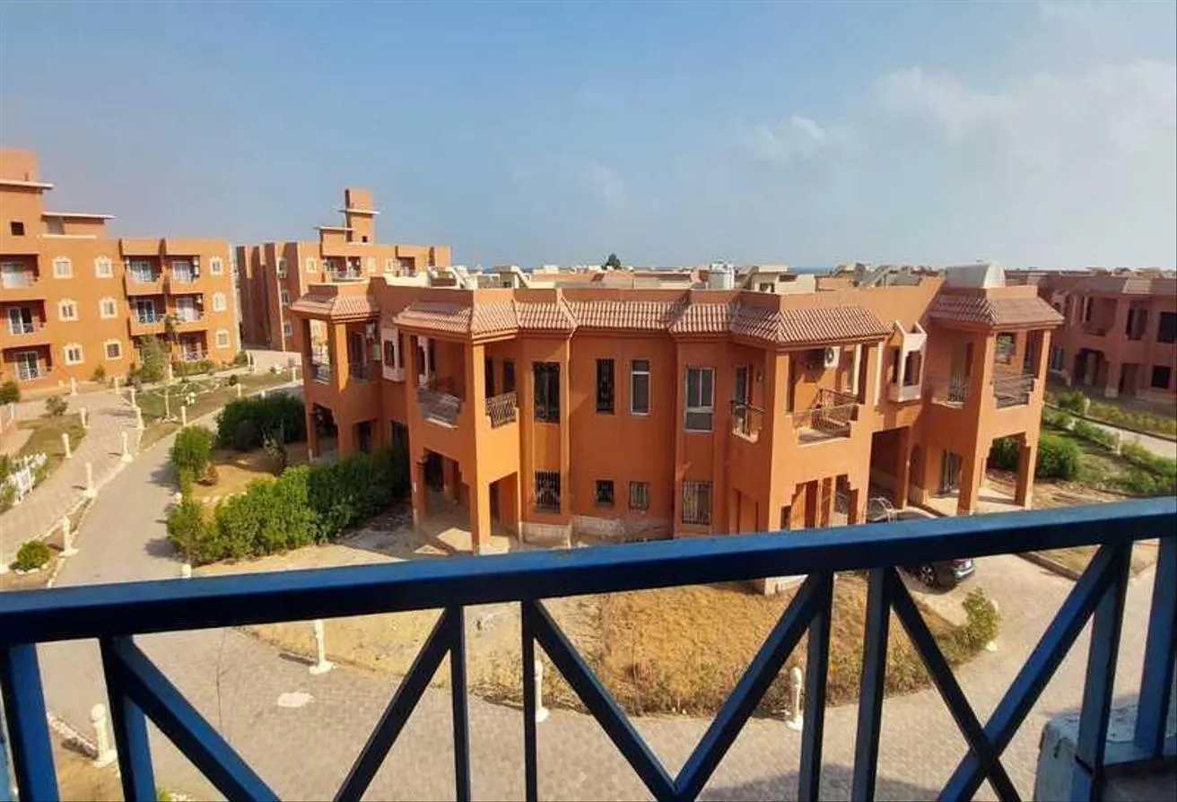 Sale in Amexco Paradise: شالية للبيع بقرية امكسيكوا براديس العين السخنه   .