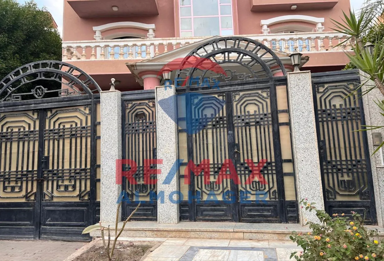 Sale in Touristic Zone 1: Luxury Apartment in El-Siyahia -High End Finishing
