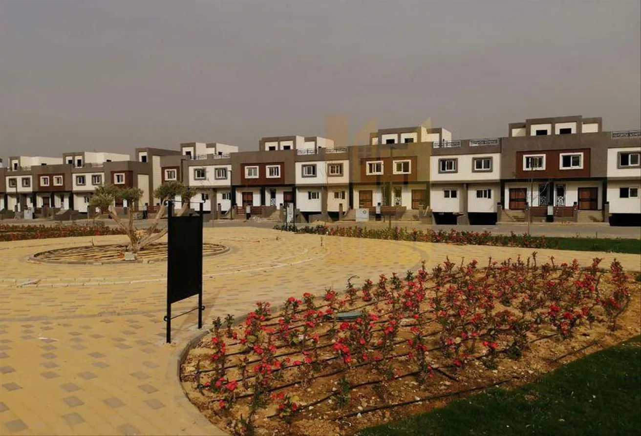 Sale in Rock Eden: 333+48 roof apartment ready to move dp 8% October