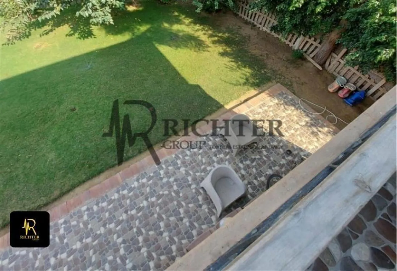 Gallery Image 12