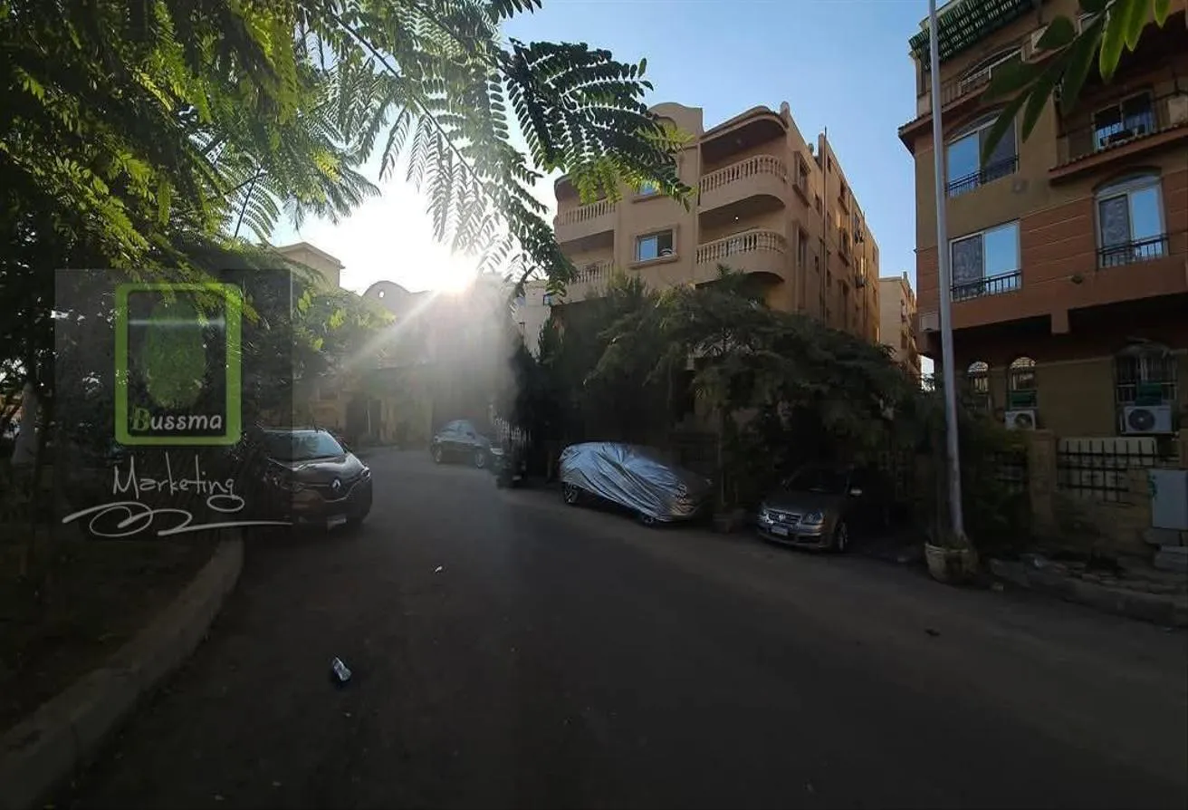 Sale in 10th District: للبيع شقه165م بالحي العاشر الشيخ زايد بسعرمميز جدا