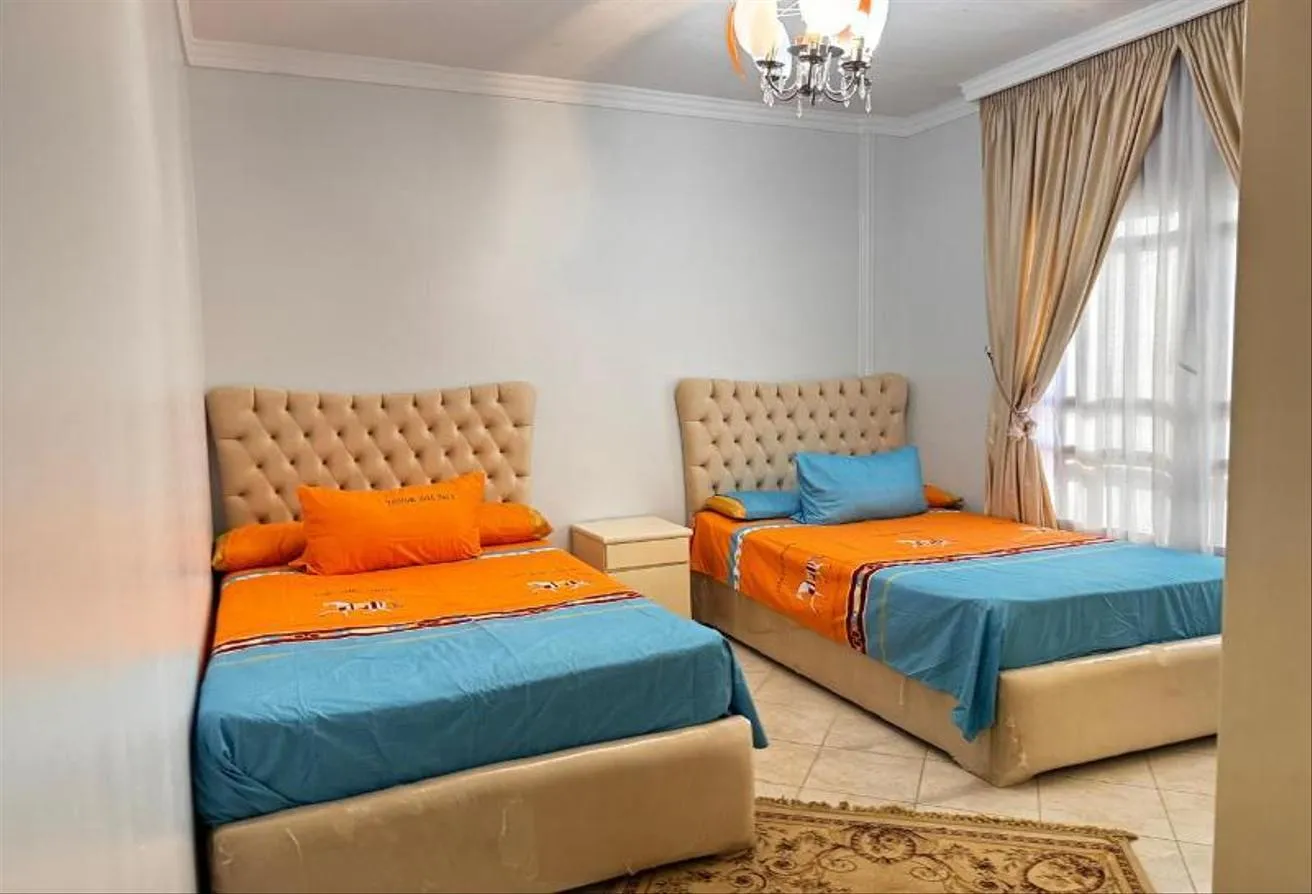 Rent in Rehab City Fifth Phase: Shop for rent A semi-finished inside a famous mall