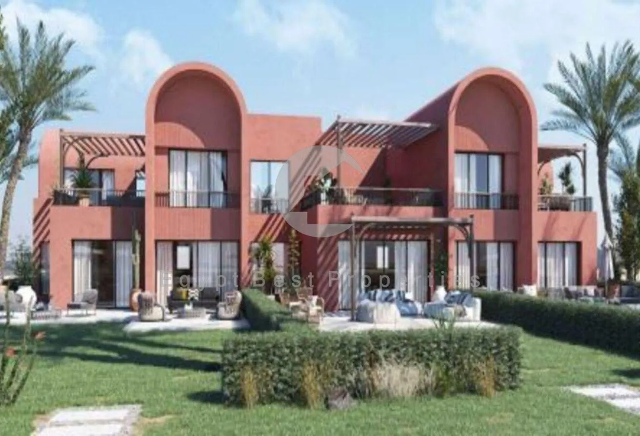Sale in Kamaran: Ground Bedroom fully finished, prime lakes view.