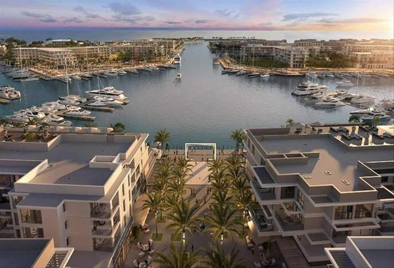 Sale in Marassi: Standalone villa marassi blanca first row direct