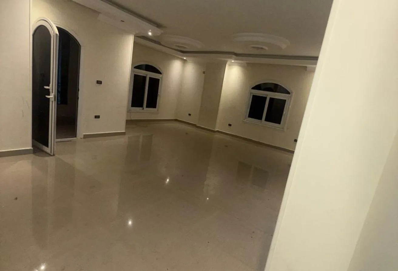 Rent in El Banafseg 4: Unfurnished Apartment Firsthand 