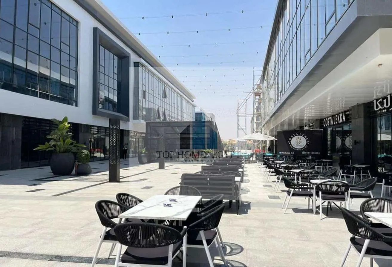 Rent in Agora Commercial Complex: Shop for rent 122m in Agora - Golden Square area