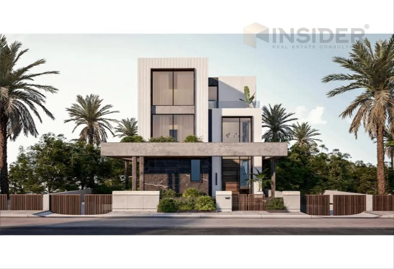 Sale in Stei8ht: Town house 294 m corner in stei8ht prime location