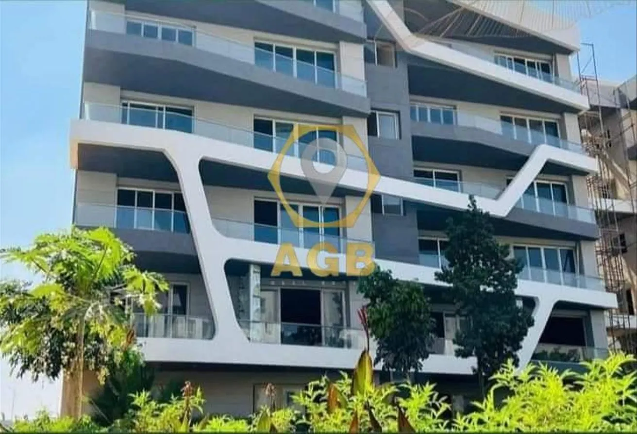 Sale in Zizinia Al Mostakbal: Duplex for sale 335m Zizinia Comp Mostakbal City