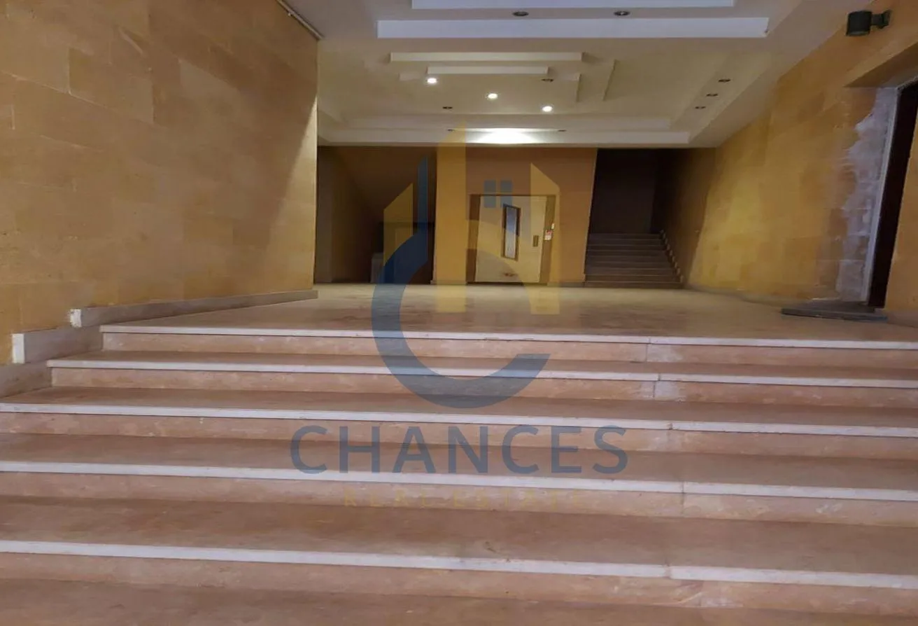 Sale in El Banafseg Apartment Buildings: شقه للبيع في عمارات البنفسج 3 غرف بسعر لقطه