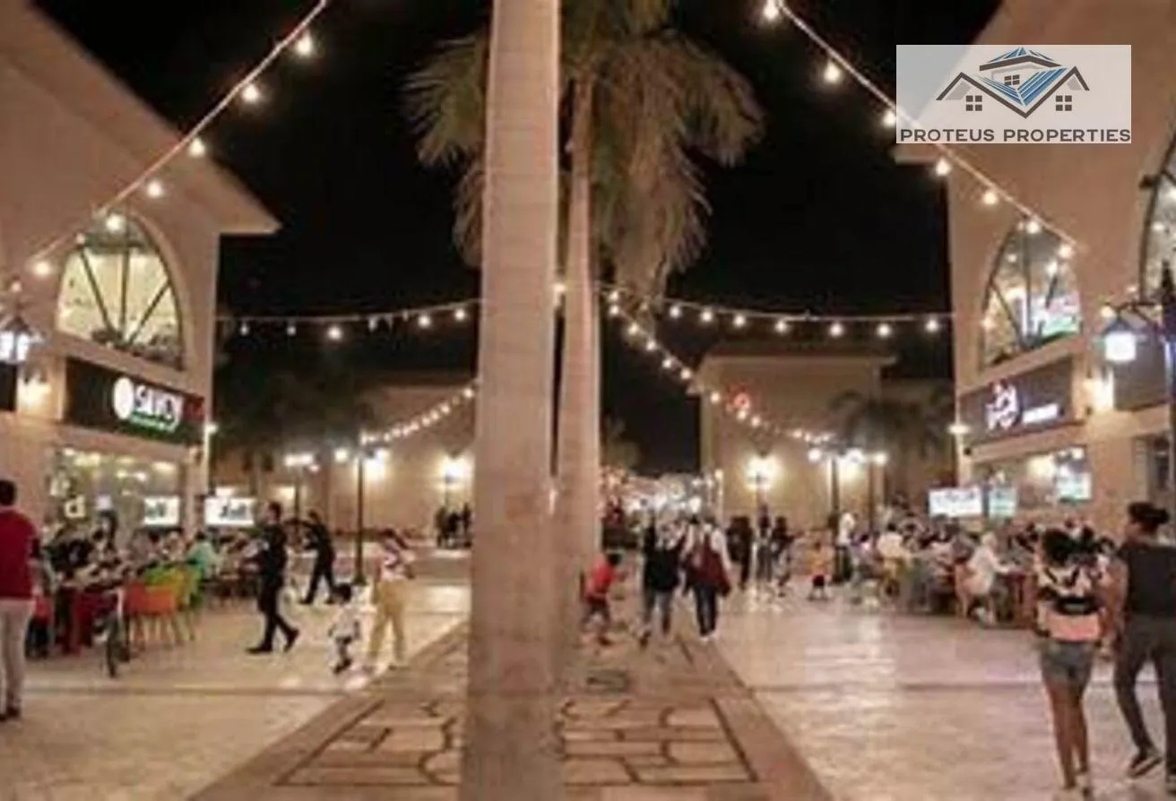 للايجار في امتداد الرحاب: حرق اسعار 3 محلات في السوق الشرقي متشطبين للايجار 
