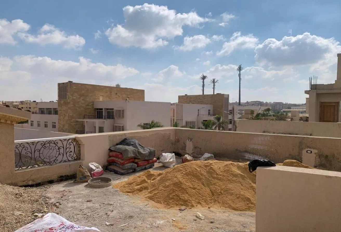 Sale in El Banafseg 12: Penthouse in Banfsaj 10 villas
