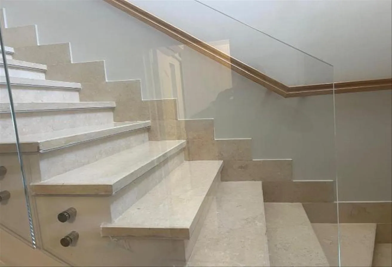 Gallery Image 8