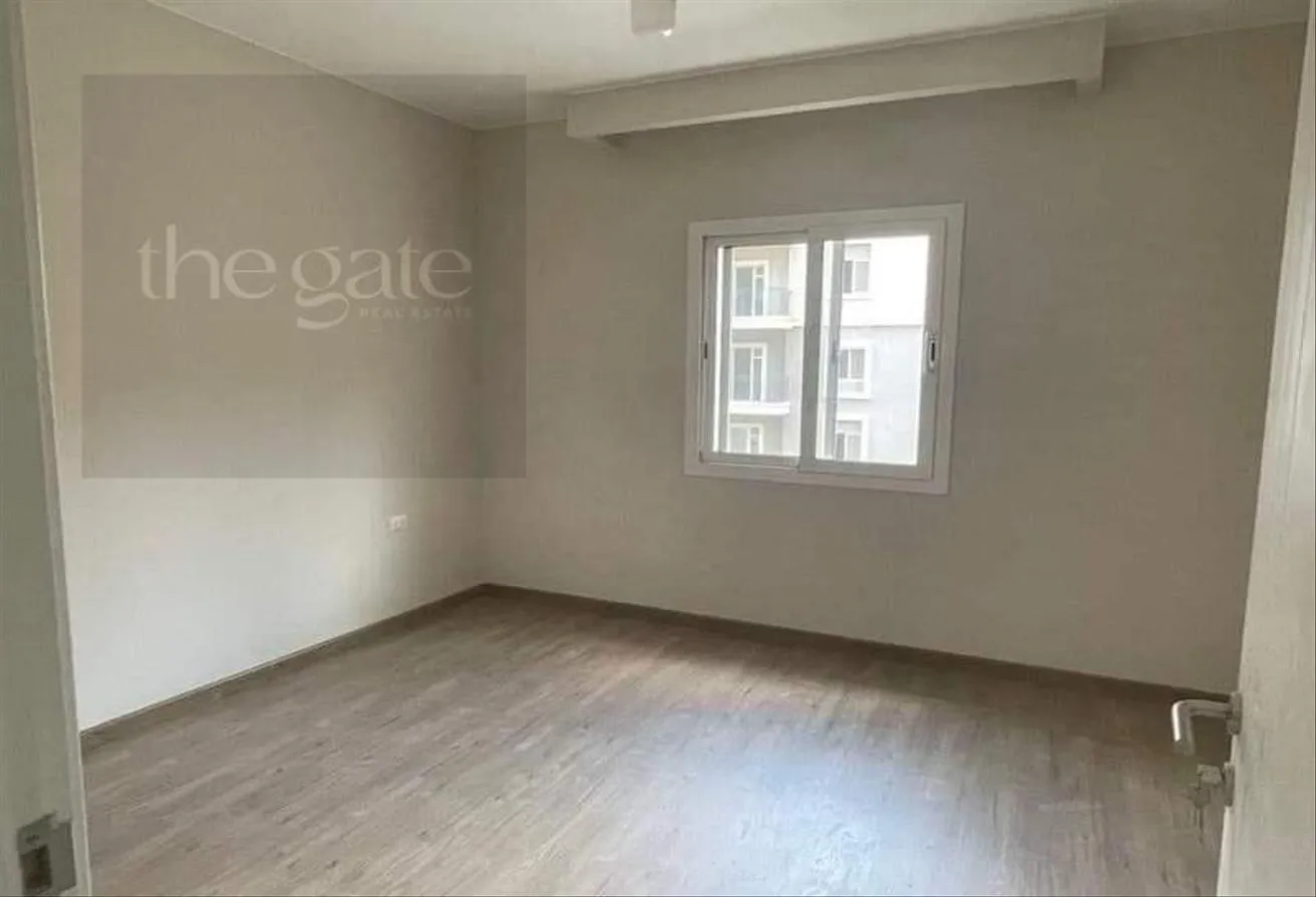 Sale in At East: At prime location APRT 80m in mostakbal city