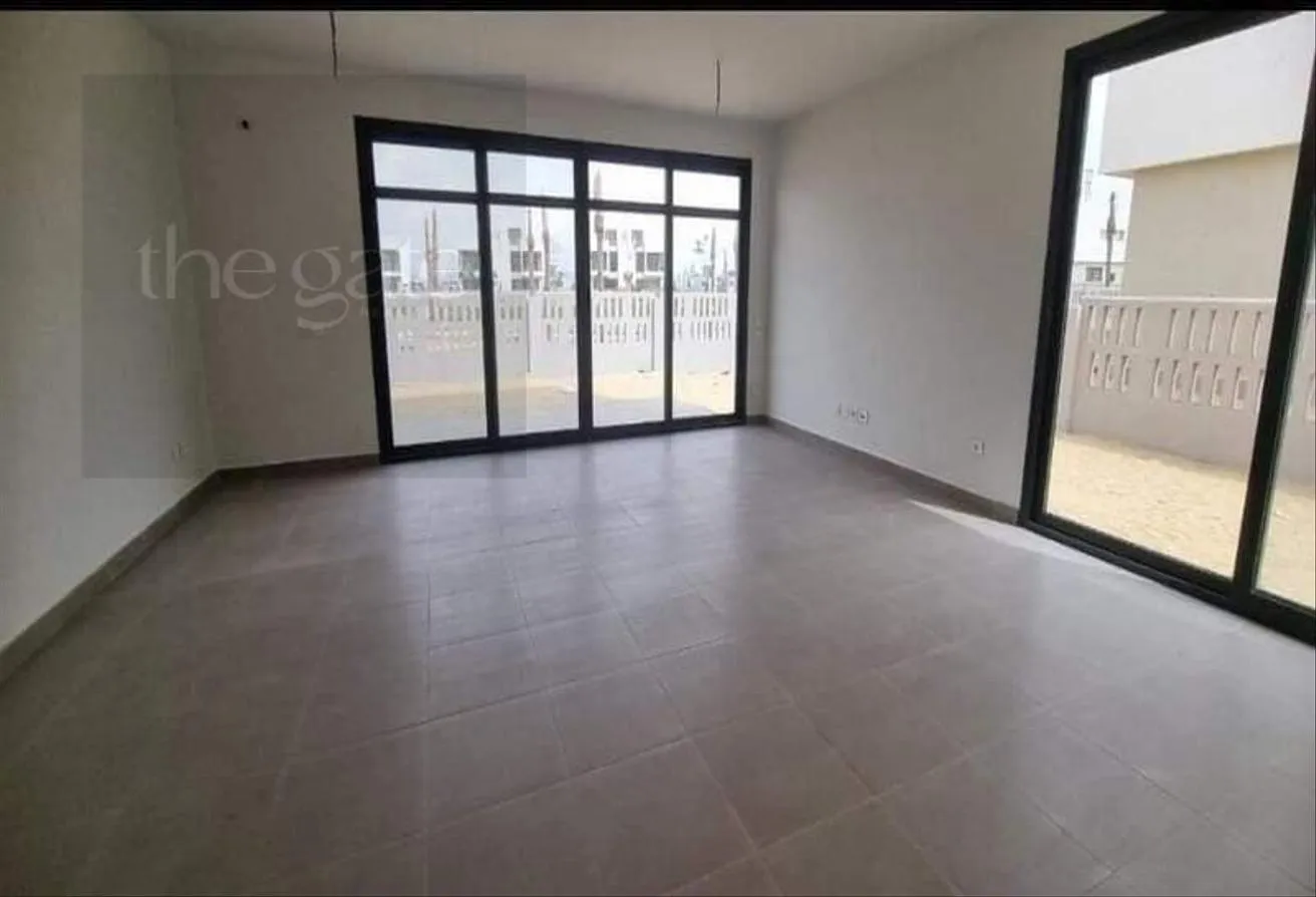Sale in At East: For sale a penthouse ahly sabbour installments 10Y