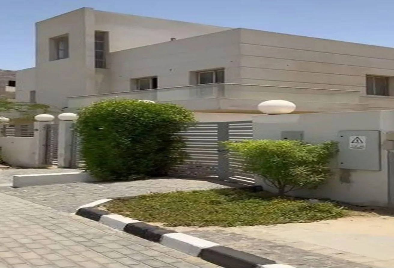 Sale in Cleopatra Square: Villa apartment +garden prime view in Cleopatra