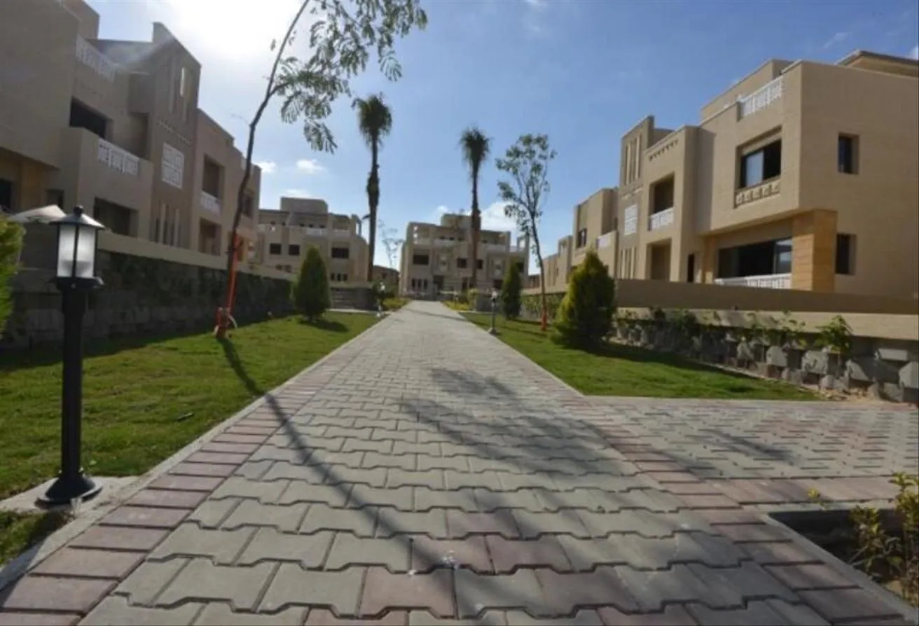 Sale in Green IV: Twin House 4 Bedroom For Sale Green 4 6 October