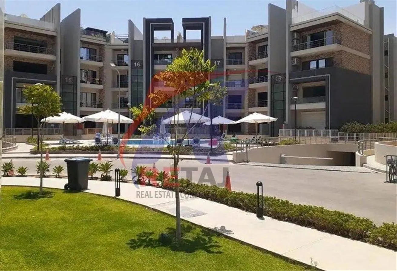 Rent in Midtown: شقة الترا للايجار في كمبوند ميدتاون التجمع الخامس.