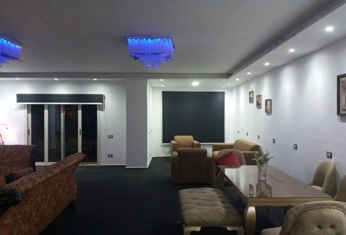 Gallery Image 8