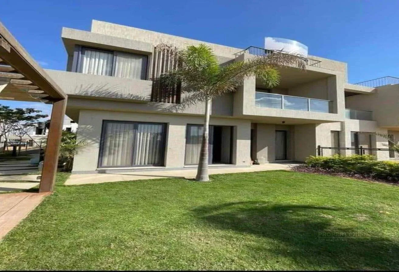 Sale in Palm Hills October: For the first time by Palm Hills, 10y