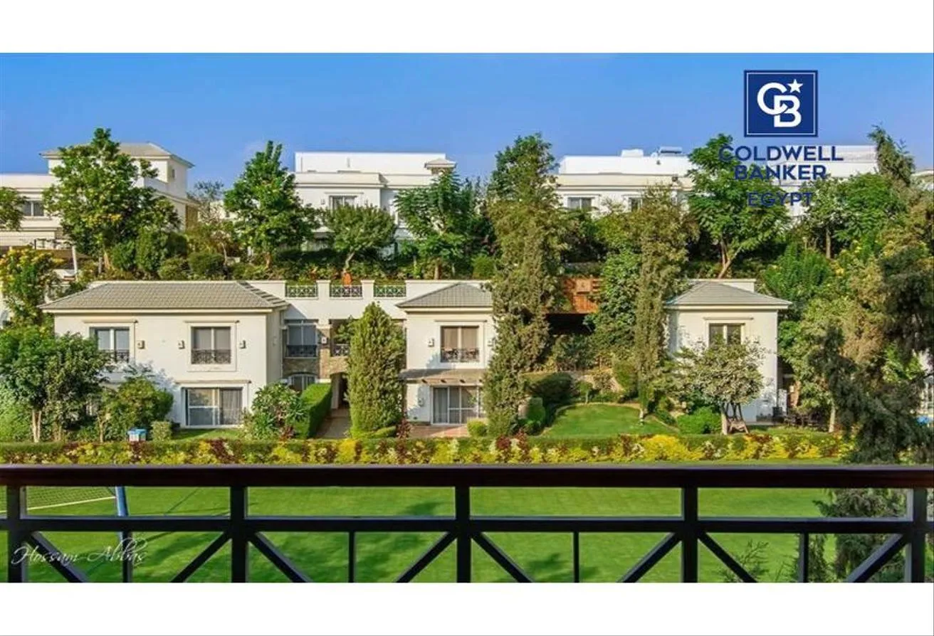 Sale in Mountain View Mostakbal City: for sale apartment with installments on 10 years