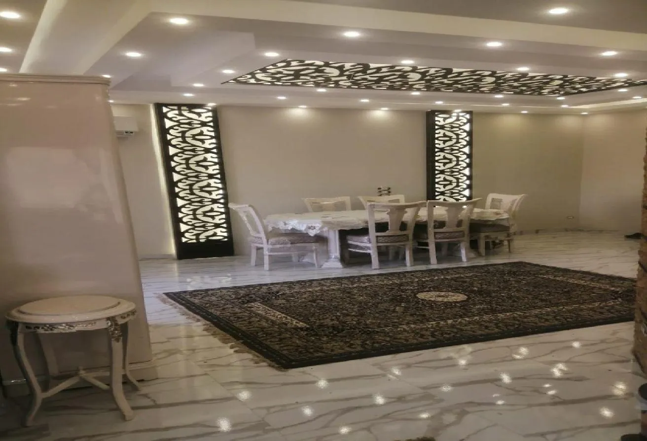 Rent in West Arabella: شقه مفروشه للإيجار فرش مودرن غرب ارابيلا