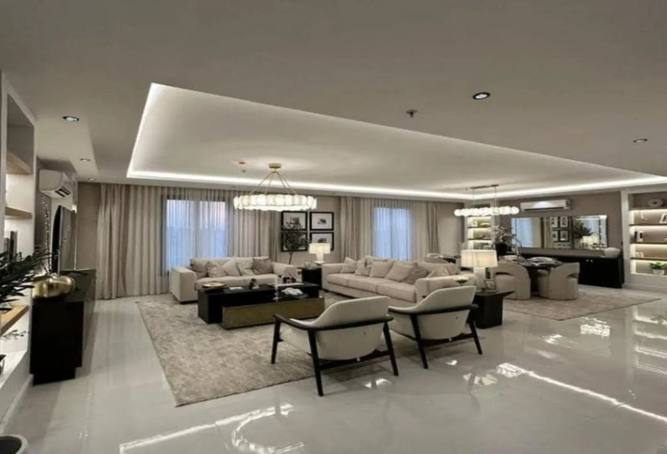 Sale in Palm Hills October: 7 Beds One story villa 560m in Zayed - great price