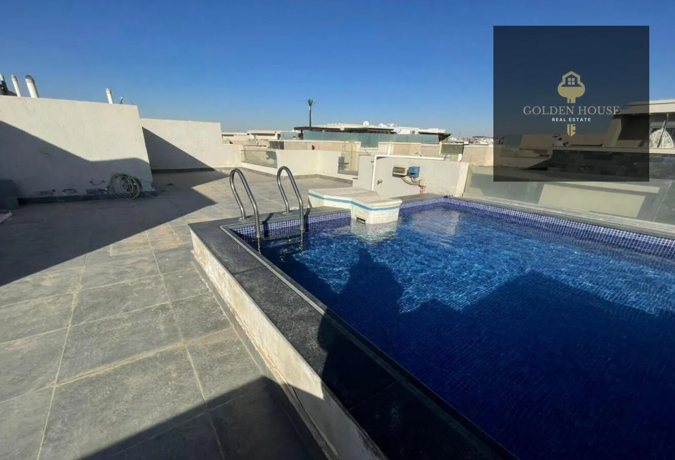 Sale in Galleria Moon Valley: Own  132 sqm apartment + 66 sqm + garden in Galleria Moon Valley Compo