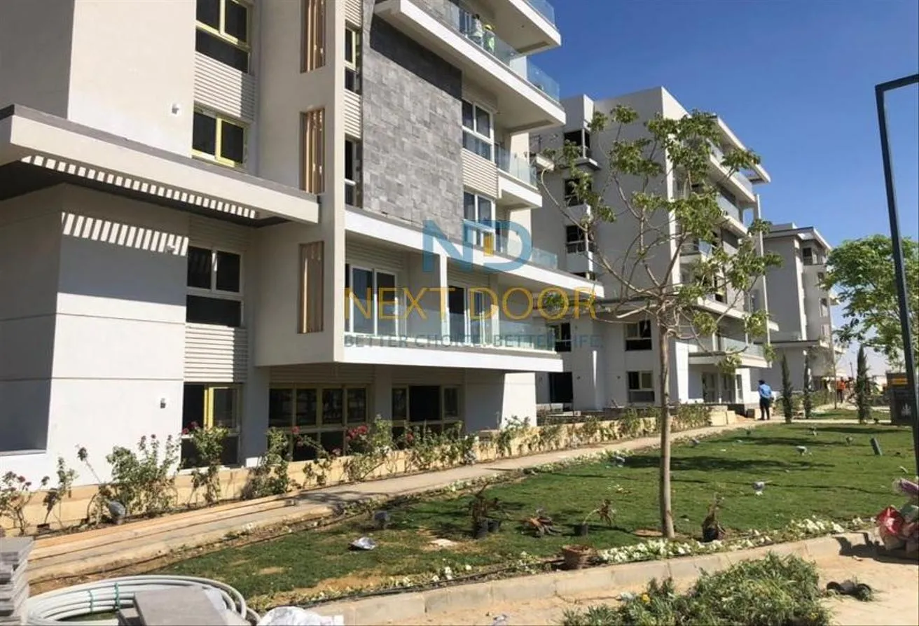 Sale in Mountain View iCity: Apartment for sale in Mountain view -DP10 %