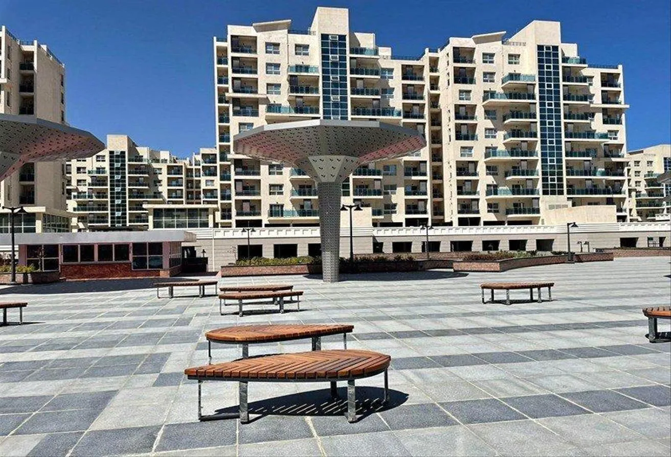 Sale in Downtown: Aprt fully finished ready to move in Down Town