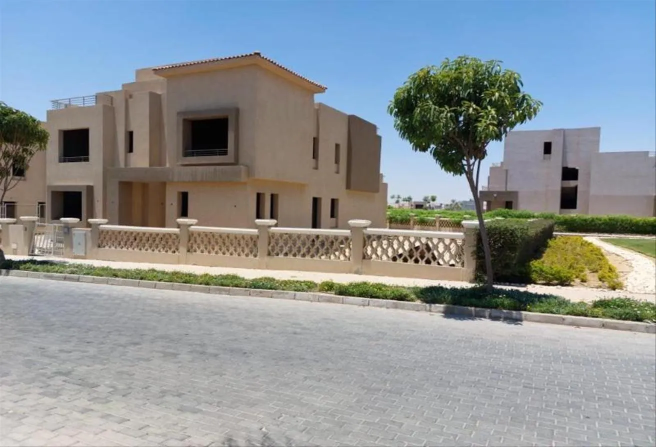 Sale in Palm Hills Golf Extension: For sale 470, semi-finished - green spaces