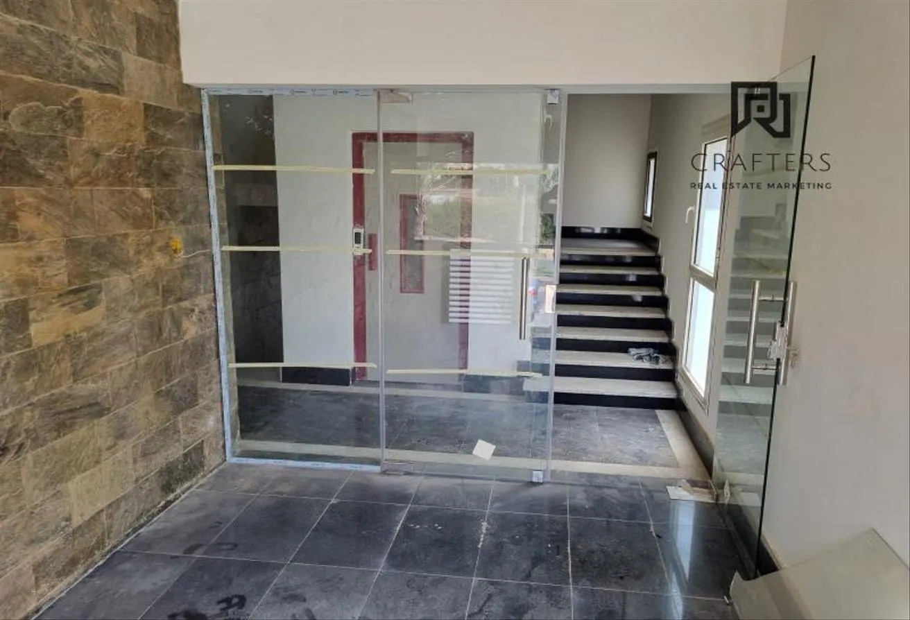 Rent in West Somid Road: Villa For Rent BUA600m Luxury finishing