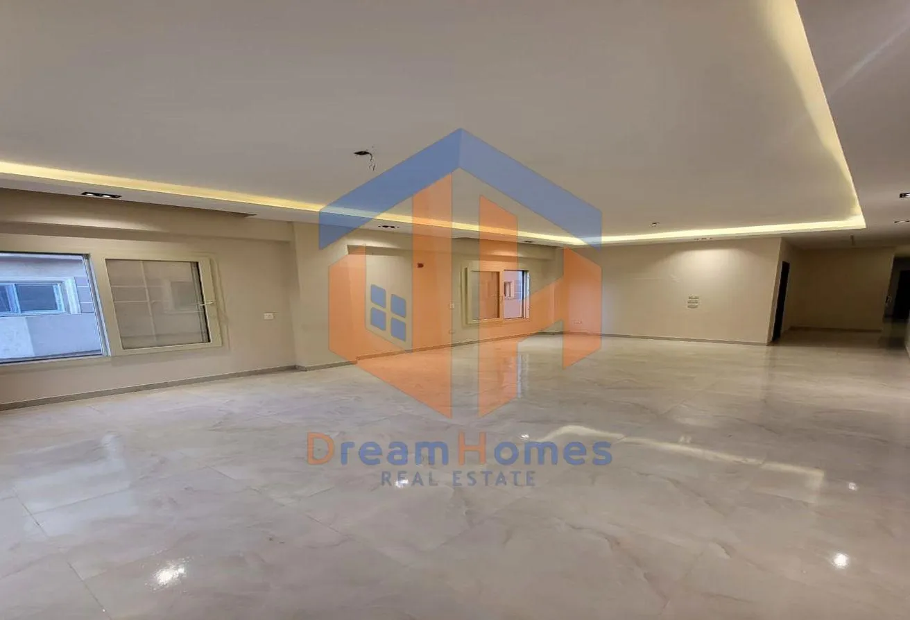 Sale in El Lotus: Apartment for sale in South Lotus special location